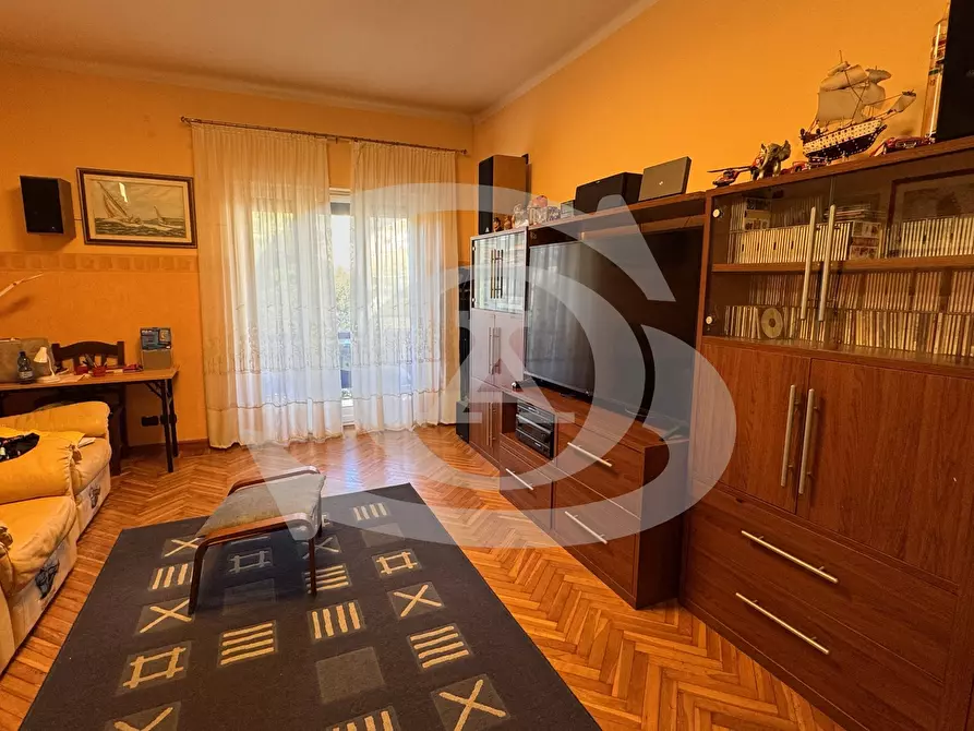 Immagine 12 di Trilocale in vendita  in Corso Regina Margherita 39 a Ospedaletti