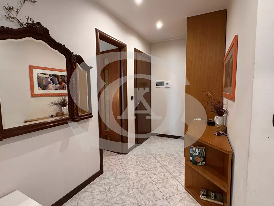 Immagine 38 di Bilocale in vendita  in Via Hope 10 a San Remo