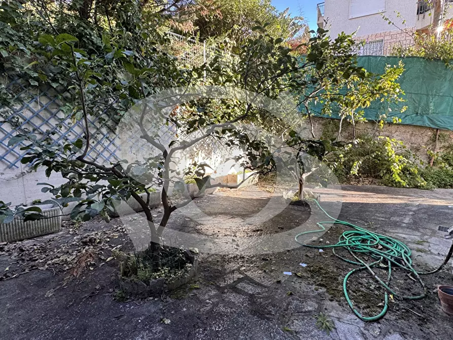 Immagine 28 di Quadrilocale in vendita  in Corso degli Inglesi 539 a San Remo