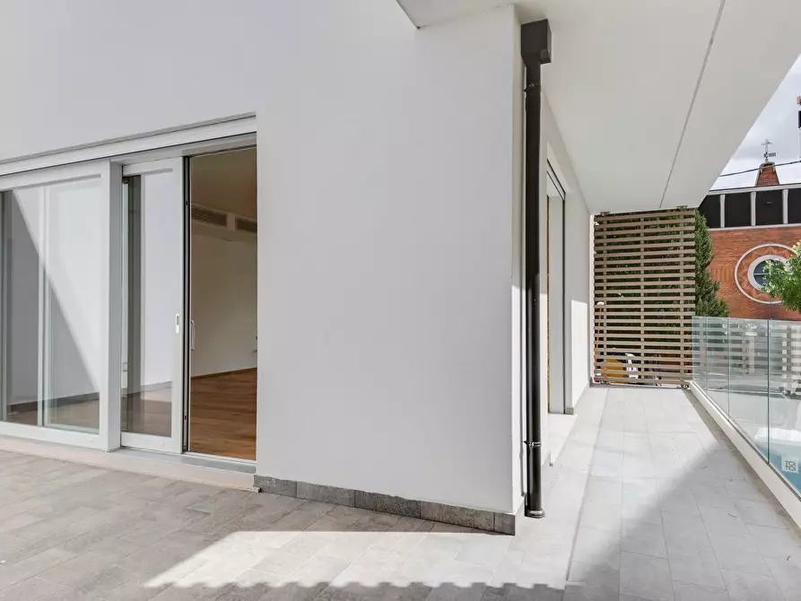 Immagine 10 di Quadrilocale in vendita  in Via L. C. Farini 291 a Cesena