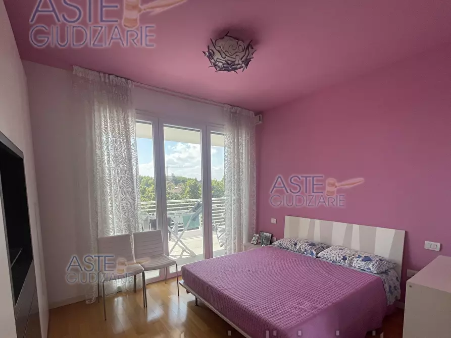 Immagine 3 di Trilocale in vendita  a Rimini