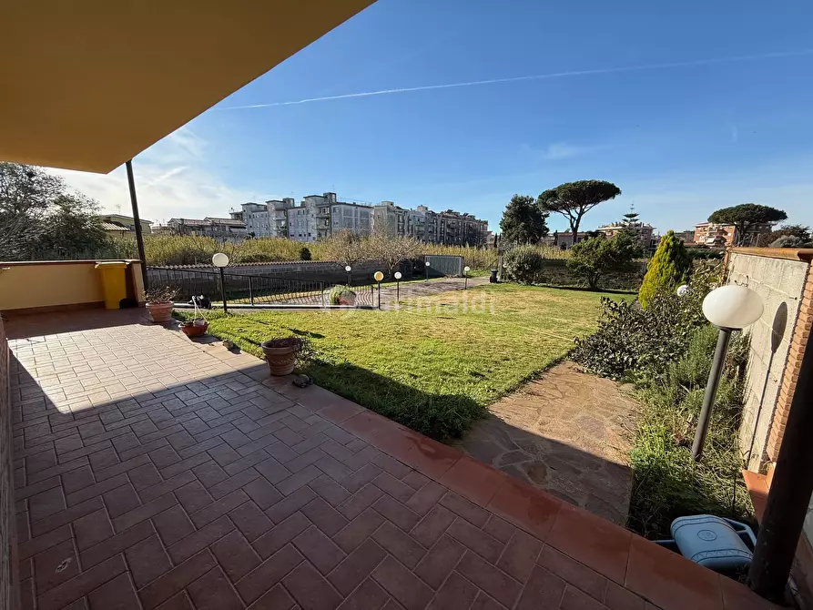 Immagine 8 di Casa bifamiliare in affitto  in Via Tagliamento 18 a Nettuno