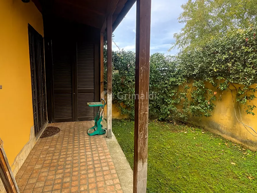 Immagine 13 di Trilocale in vendita  in Via Leonida Rech 58 a Roma