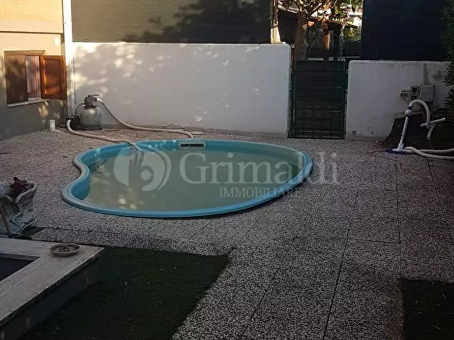 Immagine 18 di Porzione di casa in vendita  in Via delle Ninfe 16 a Anzio