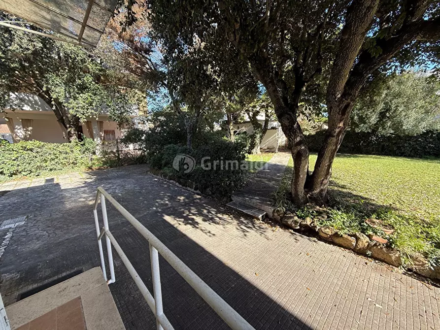 Immagine 27 di Villa in vendita  in Viale Tridente 31 a Anzio