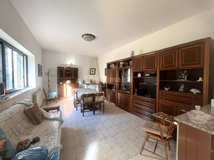 Immagine 2 di Casa indipendente in affitto  in Via dei Frassini a Nettuno