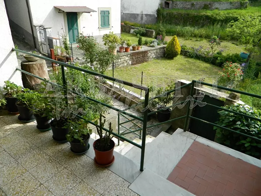 Immagine 11 di Porzione di casa in vendita  in Via Gianelli 72 a Carro