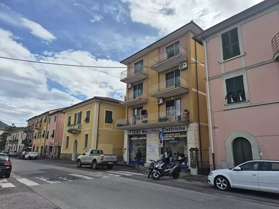 Immagine 1 di Bilocale in vendita  in Via Aurelia 16 a Sestri Levante