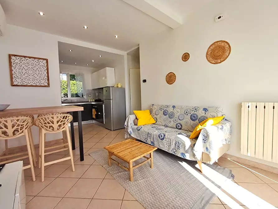 Immagine 10 di Trilocale in vendita  in Via Olanda 159 a Sestri Levante