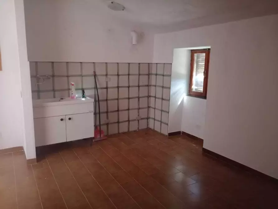 Immagine 9 di Trilocale in vendita  in Strada Statale 1 9 a Deiva Marina