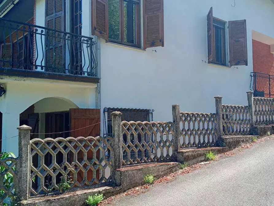 Immagine 6 di Villa in vendita  a Borghetto Di Vara
