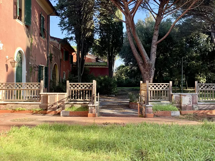 Immagine 18 di Villa in vendita  in Stagno a Collesalvetti