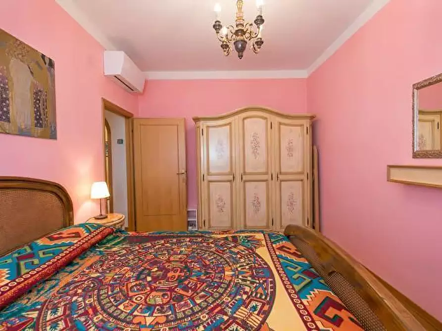 Immagine 5 di Trilocale in vendita  a Rosignano Marittimo