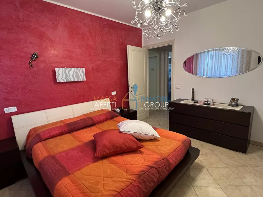 Immagine 18 di Pentalocale in vendita  in Via Flavio Torello Baracchini 29 a Massa