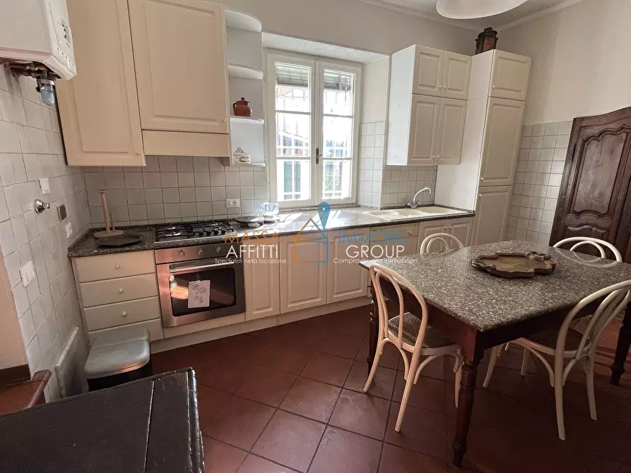 Immagine 6 di Pentalocale in affitto  in Via Godola 28/A a Massa