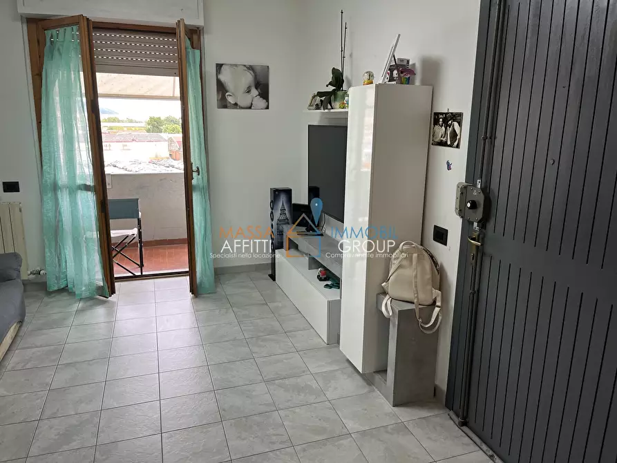 Immagine 10 di Pentalocale in vendita  in Via Manara Valgimigli 9 a Massa