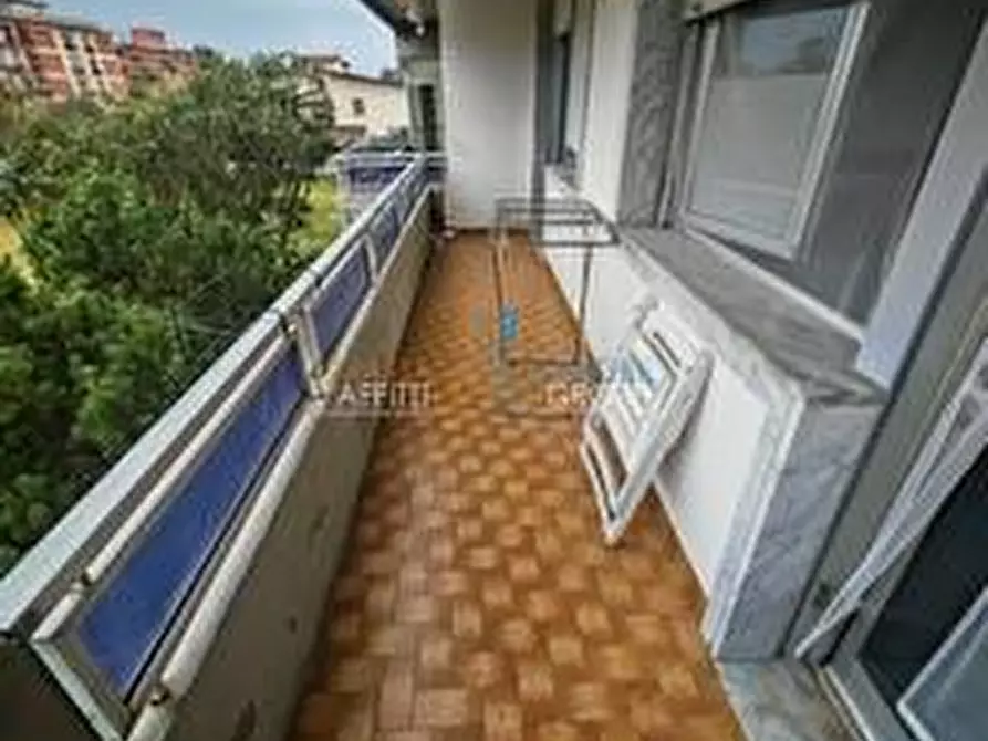 Immagine 11 di Quadrilocale in vendita  in Via Fossone 31 a Massa