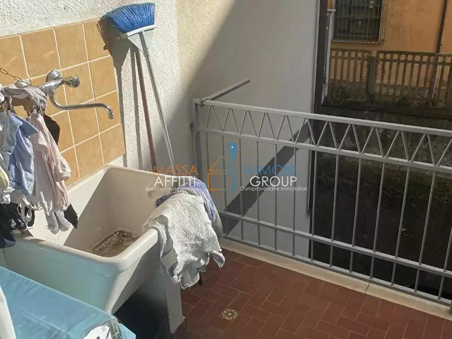 Immagine 9 di Quadrilocale in vendita  in Viale Eugenio Chiesa 21 a Massa