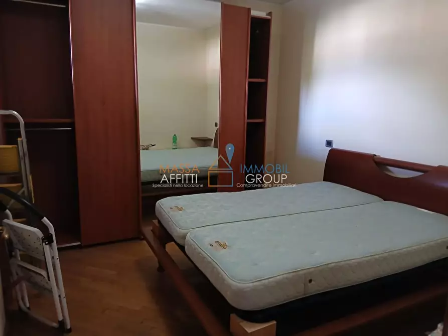 Immagine 9 di Quadrilocale in vendita  in Via XXVII Aprile 6 a Massa