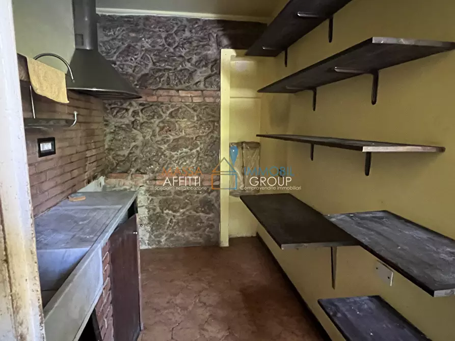 Immagine 4 di Pentalocale in vendita  in Via Benedetto Croce 11 a Massa