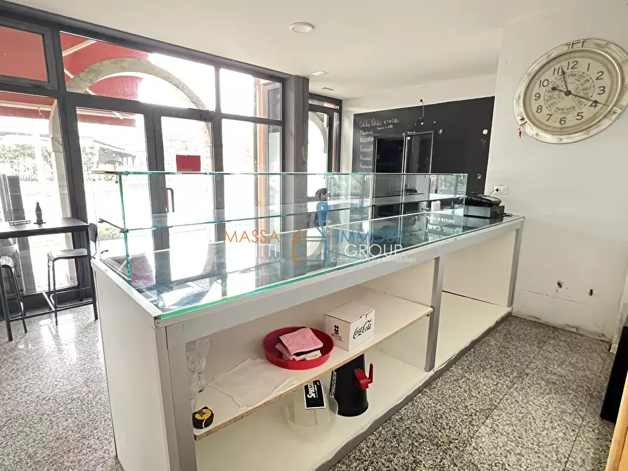 Immagine 7 di Pizzeria / Pub in vendita  in Via degli Oliveti 12 a Massa