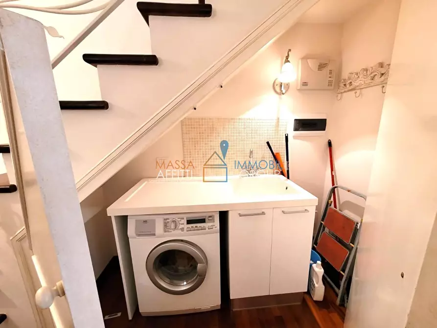 Immagine 12 di Appartamento in vendita  in Villaggio Apuano 51 a Massa