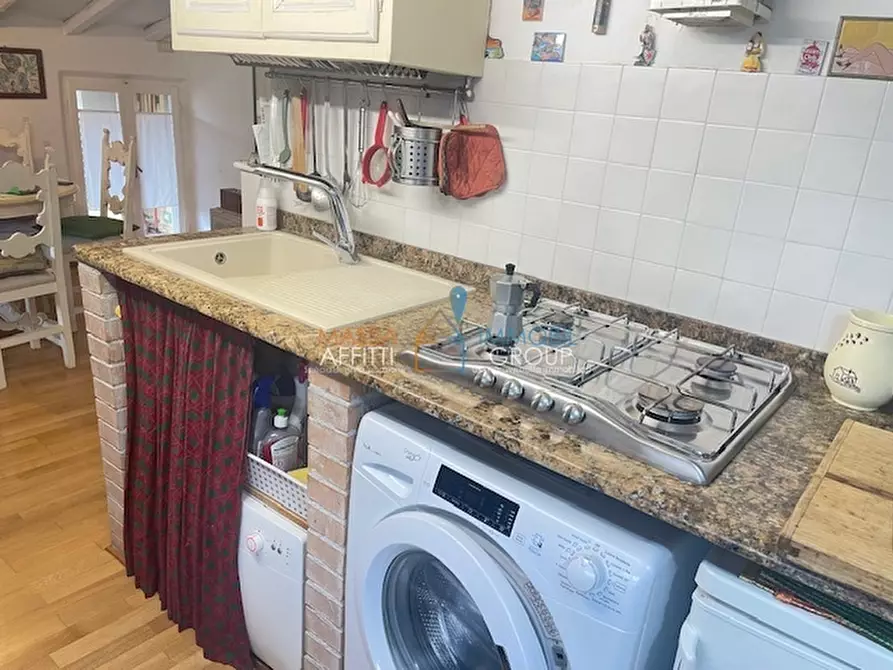 Immagine 17 di Mansarda in vendita  in Via S. Stagi 44B a Forte Dei Marmi