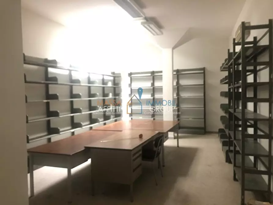 Immagine 20 di Ufficio in affitto  in Via Democrazia 7 a Massa