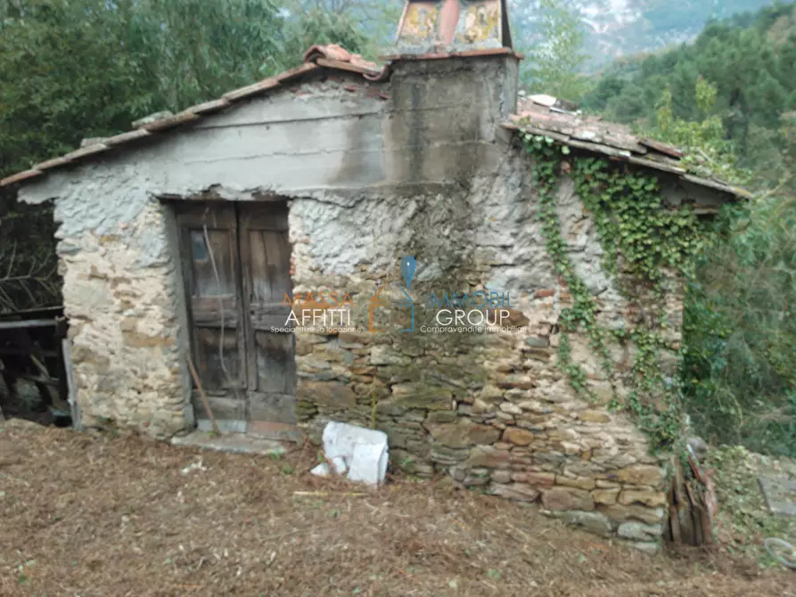 Immagine 2 di Rustico / casale in vendita  in Via Borgo Vallecchia 5 a Pietrasanta