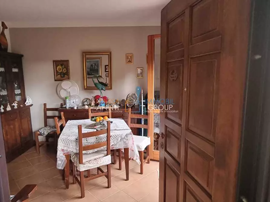 Immagine 2 di Pentalocale in vendita  in Viale Roma 264 a Massa