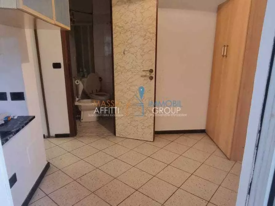 Immagine 7 di Trilocale in vendita  in Viale XX Settembre 31A a Carrara