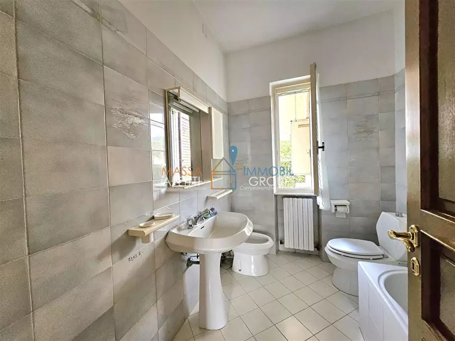 Immagine 22 di Porzione di casa in vendita  in Via Pratta 6 a Massa