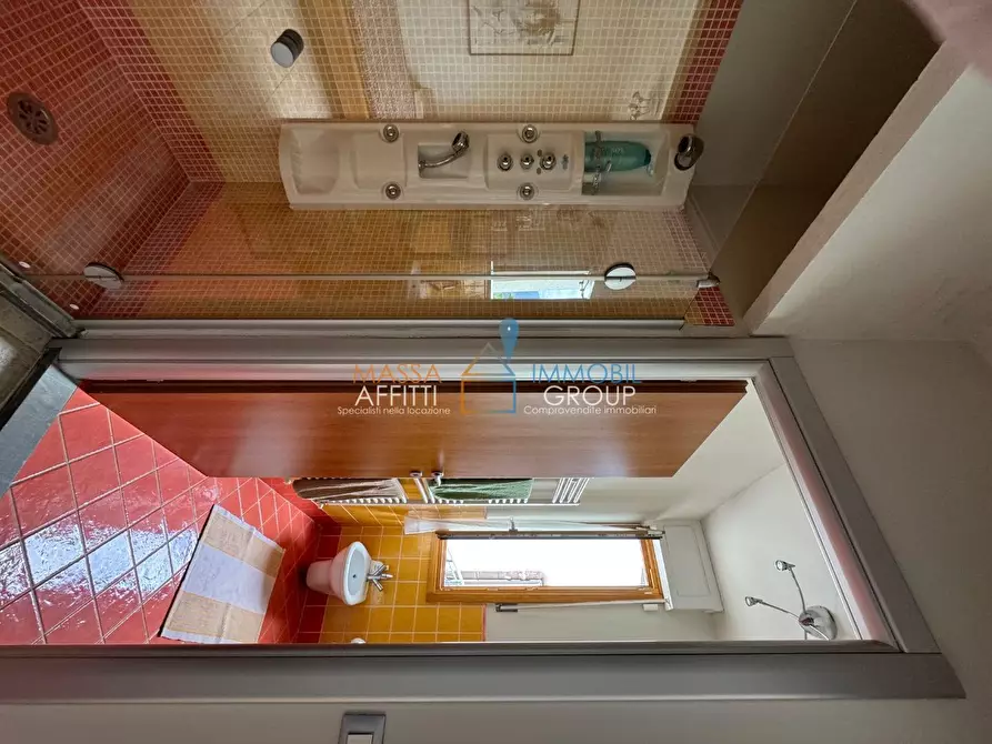 Immagine 7 di Villetta a schiera in vendita  in Via Lorenzo de Medici 88 a Montignoso