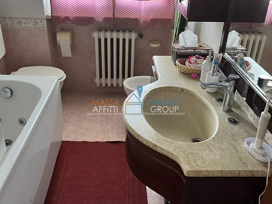 Immagine 17 di Pentalocale in vendita  in Via Foce 64 a Massa