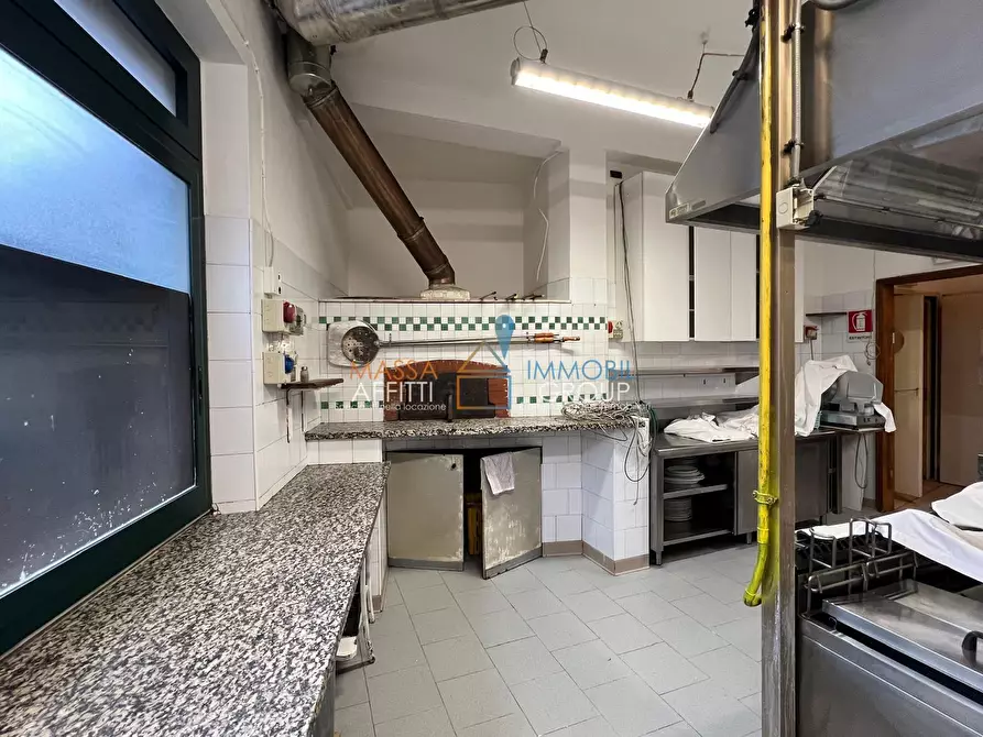 Immagine 22 di Bar / Ristorante in affitto  in Via Sottomonte 6 a Massa
