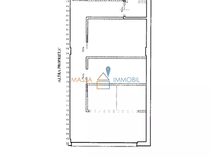 Immagine 23 di Locale commerciale in affitto  in Viale Roma 203 a Massa