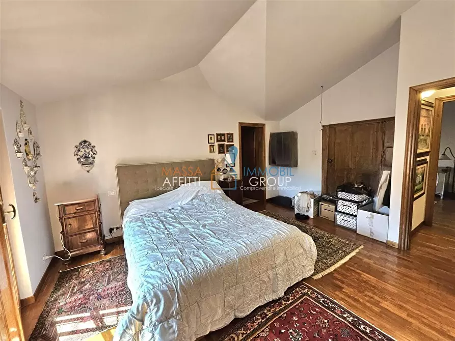 Immagine 22 di Villa in vendita  in Viale Stazione 104 a Massa