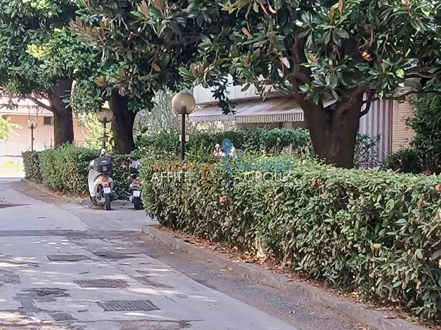 Immagine 32 di Quadrilocale in vendita  in Via Marina Vecchia 92 a Massa