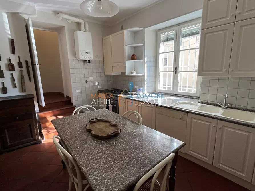 Immagine 5 di Pentalocale in affitto  in Via Godola 28/A a Massa