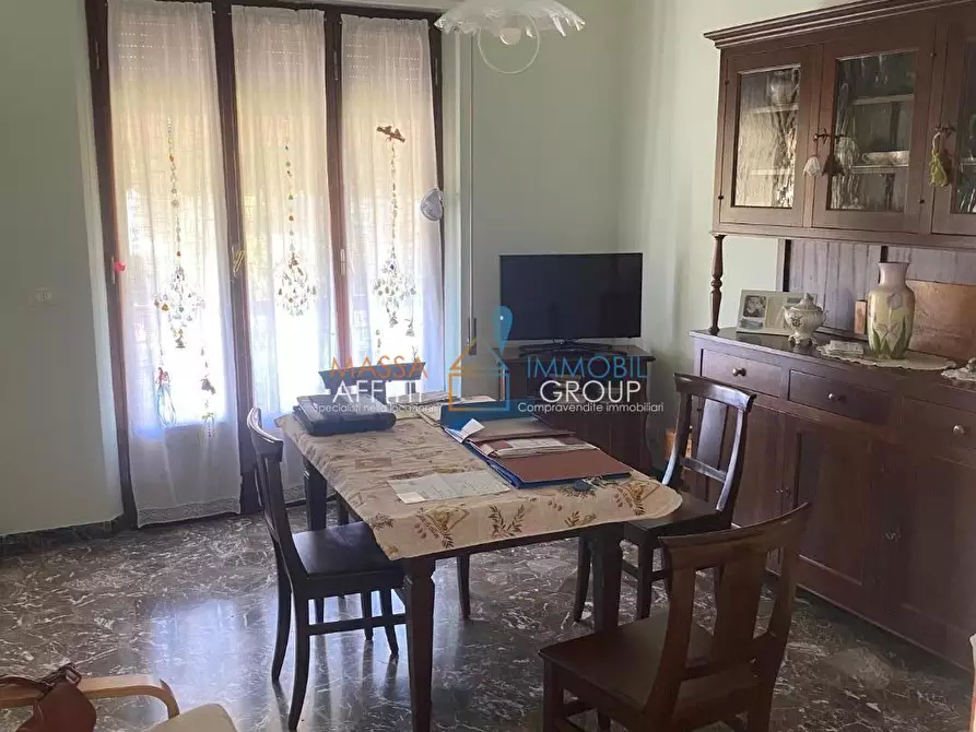 Immagine 6 di Porzione di casa in vendita  in Via del Melaro 6 a Massa