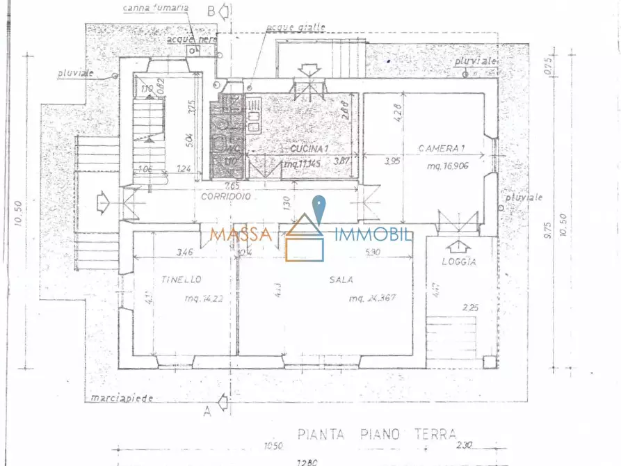 Immagine 12 di Villa in vendita  in Viale Stazione 54 a Massa