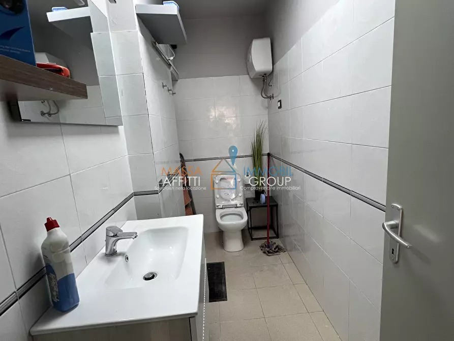 Immagine 16 di Ufficio in vendita  in Via Dorsale 1 a Massa