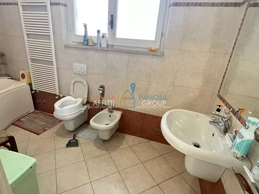 Immagine 30 di Porzione di casa in vendita  in Via Marina 84 a Montignoso