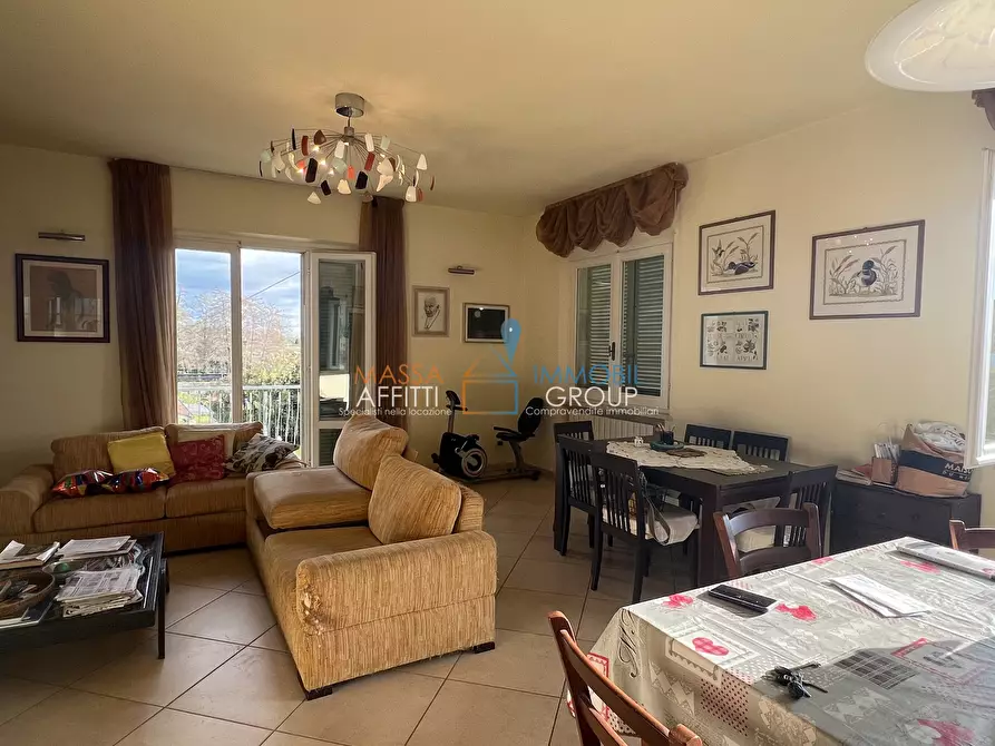 Immagine 9 di Porzione di casa in vendita  in Via Marina 84 a Montignoso