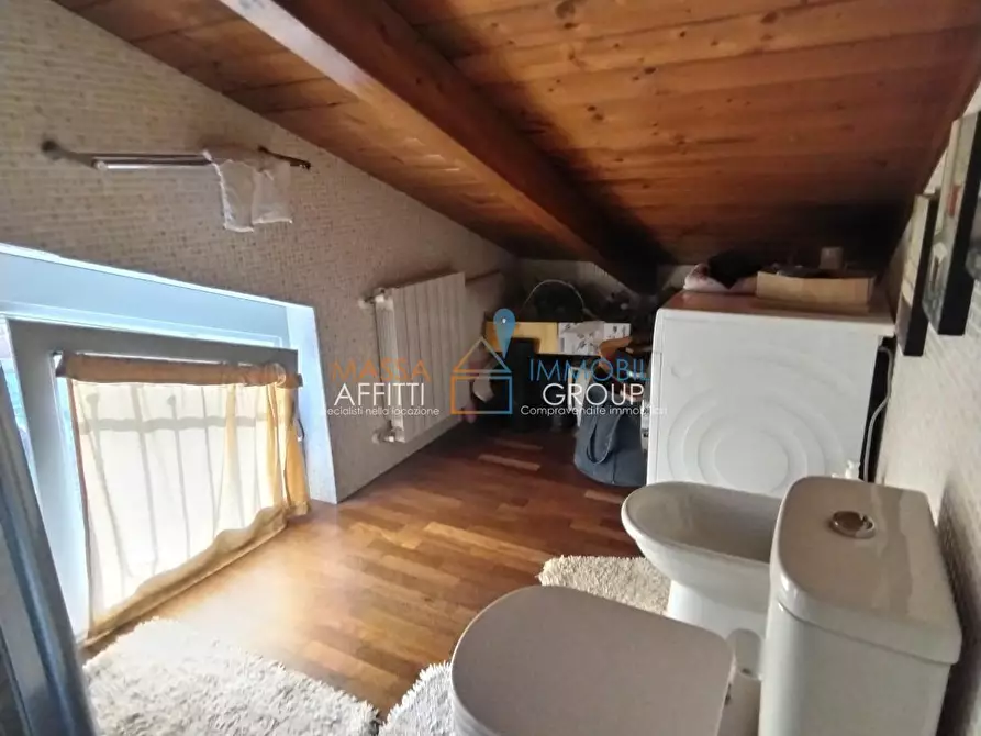 Immagine 27 di Porzione di casa in vendita  in Via Benedetto Croce 14 a Massa