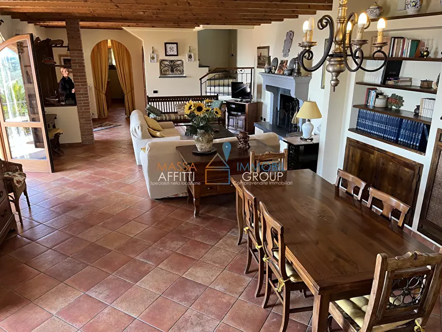 Immagine 5 di Villa in vendita  in Via San Lorenzo 70 a Massa