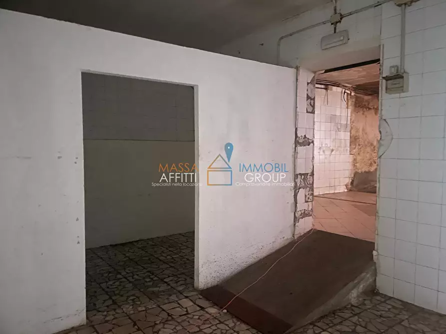 Immagine 6 di Locale commerciale in vendita  in Piazza Giordano Bruno 18 a Pietrasanta