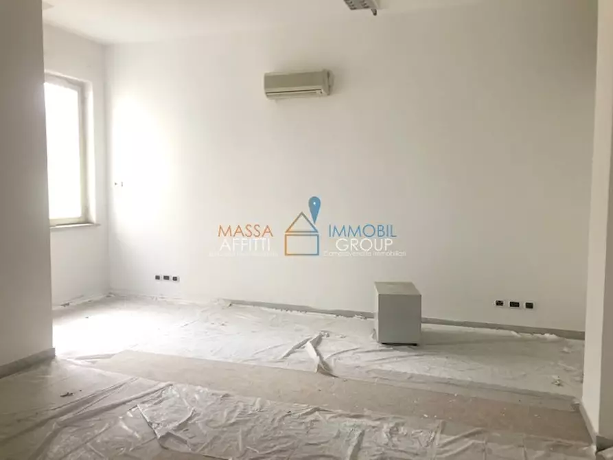 Immagine 25 di Ufficio in affitto  in Via Democrazia 7 a Massa