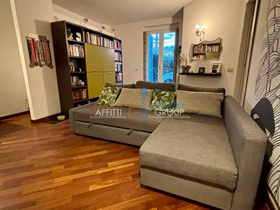 Immagine 1 di Pentalocale in vendita  in Via Puliche 235 a Massa