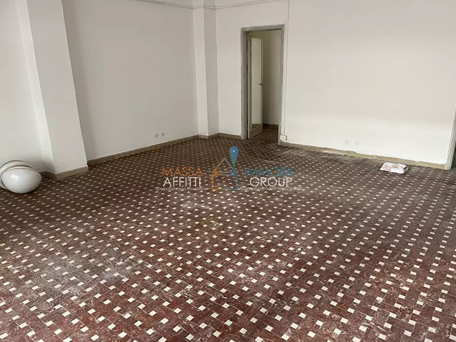 Immagine 4 di Locale commerciale in affitto  in Via G. B. Giorgini 3 a Massa